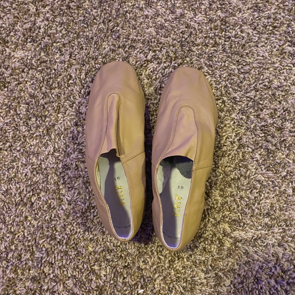 Size 10 block tan jazz shoe